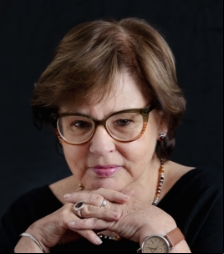  Foto de Piedad Bonnett